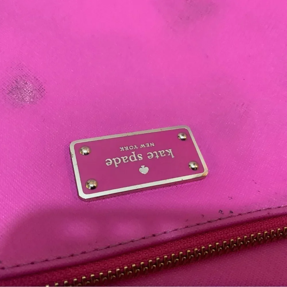 Kate spade carryon roller in pink